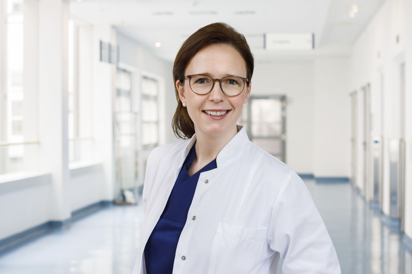 Dr. Corinna Mohr