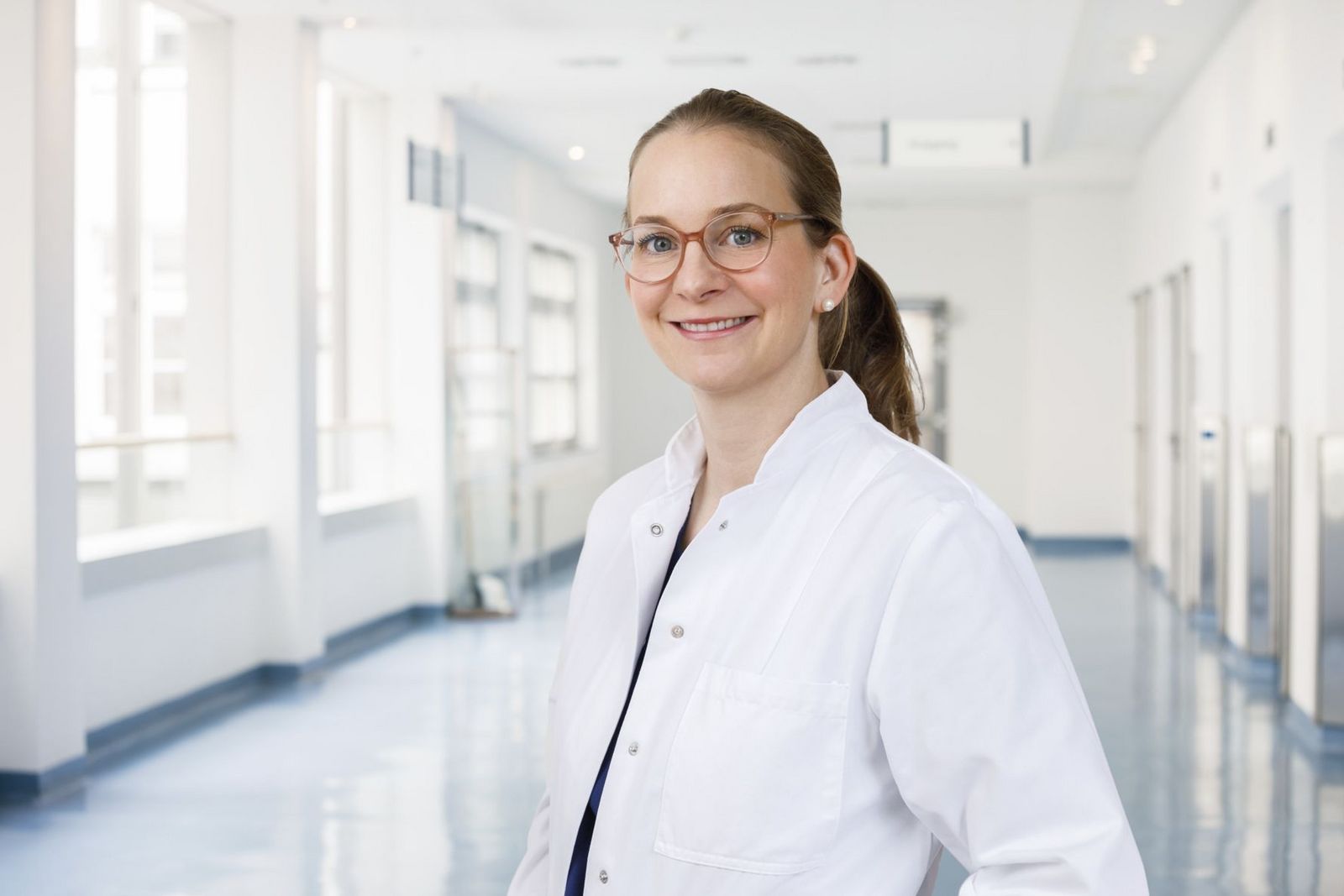 Dr. Lena Stronegger